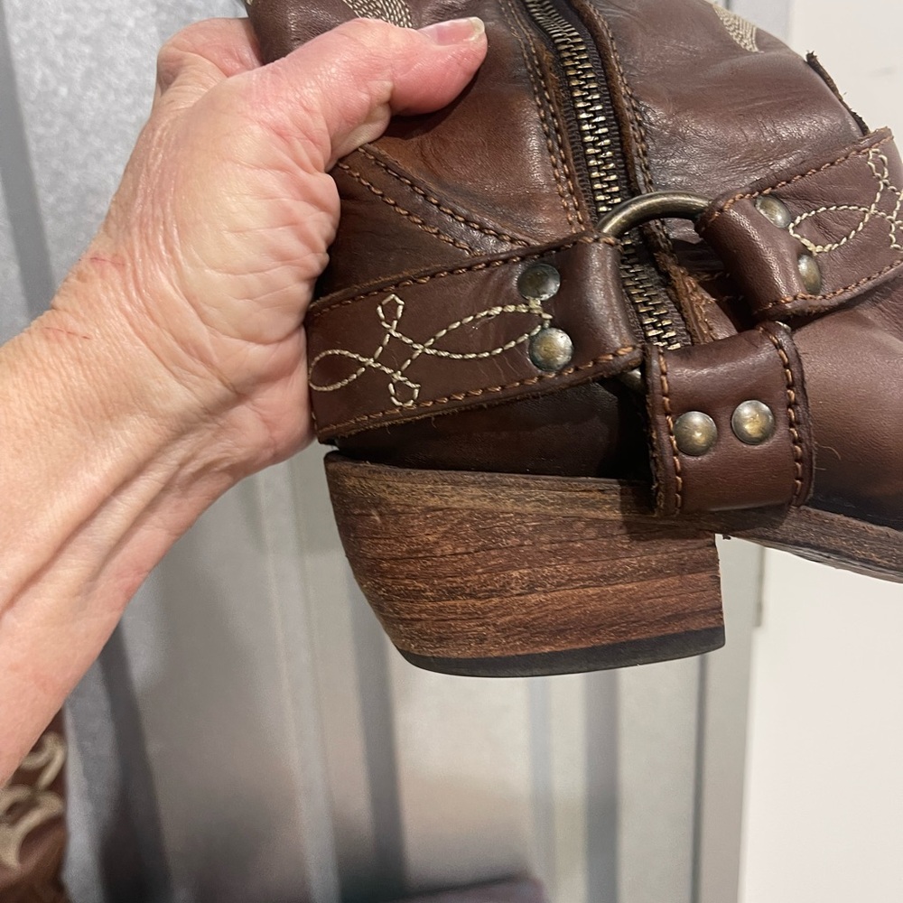 LIBERTY Black Dark Brown Boots with Light Embroidery - Picture 6 of 8